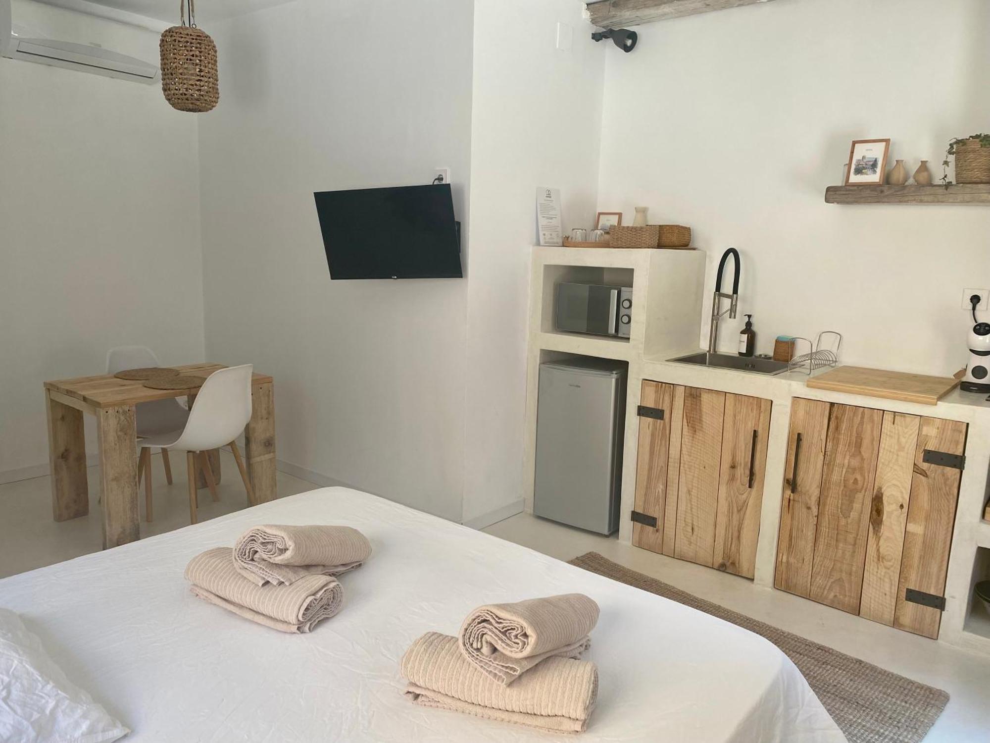 Nomad Home Huerta de Vero Ngoại thất bức ảnh